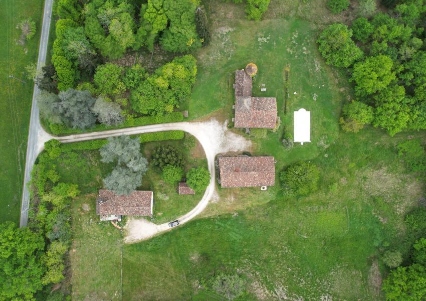 Maison de Maître avec sa forêt en Dordogne