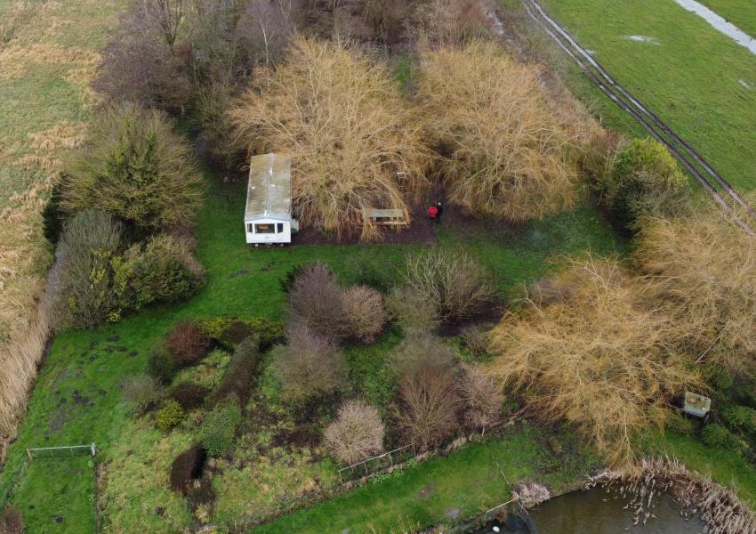 Terrain de loisirs avec hutte de chasse dans le Pas-de-Calais