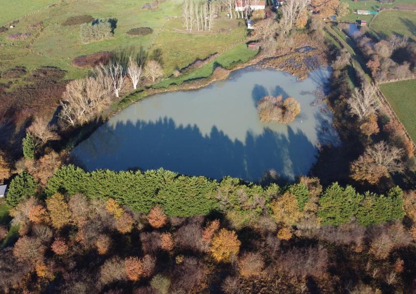 Étang de pêche proche de Clermont-Ferrand